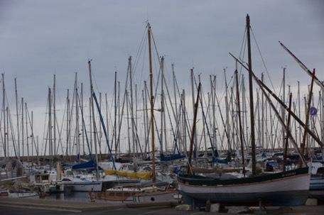 ... wir "fliehen" in den sicheren Hafen von Palavas-les-Flots