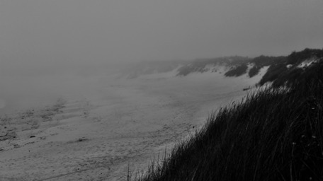 Meneham bei Nebel (hier etwa 14 Uhr)