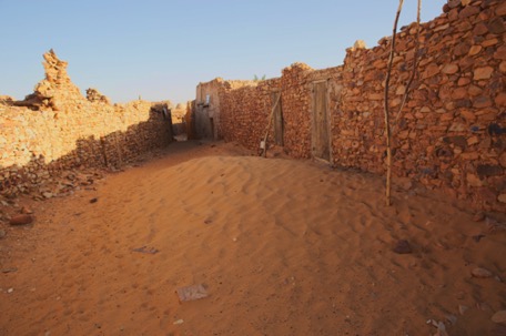 die Altstadt wird immer wieder vom Sand bedroht