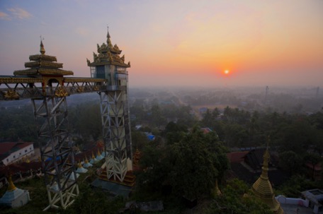 sunrise over Mawlamyine