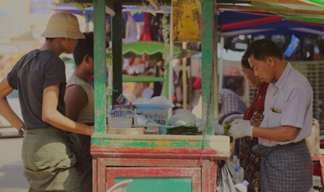 Betelnuss kauen ist in Myanmar weit verbreitet ...