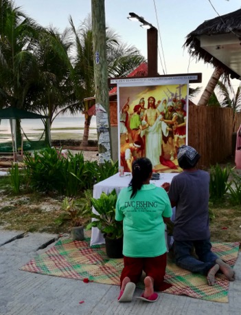 Karfreitag ist (auch auf Siquijor) ein spezieller Tag Karfreitag ist (auch auf Siquijor) ein spezieller Tag