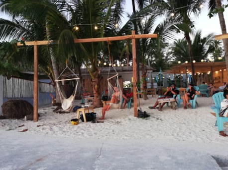 die einzige Beach-Bar in San Juan ...