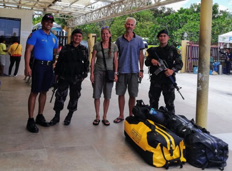 the governor is expected, our luggage and us are well protected ;-) the governor is expected, our luggage and us are well protected ;-)