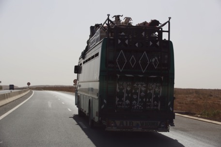 ... wir fahren weiter nach Dakar - carnet de passage Stempeln im Zollbüro