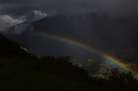 ... durch den Regenbogen fahren wir Richtung Frankreich