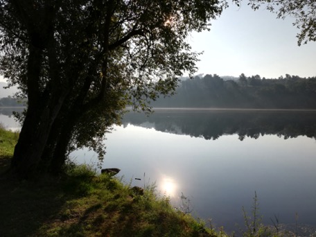 ... mit einem grandios erfrischenden Bad im Fluss ... ... mit einem grandios erfrischenden Bad im Fluss ...